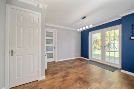 Beatrice Gardens, Crosslee, Image 9