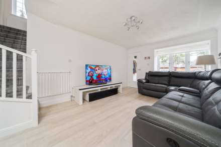 Nursery Grove, Kilmacolm, Image 3