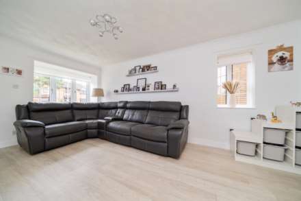 Nursery Grove, Kilmacolm, Image 4