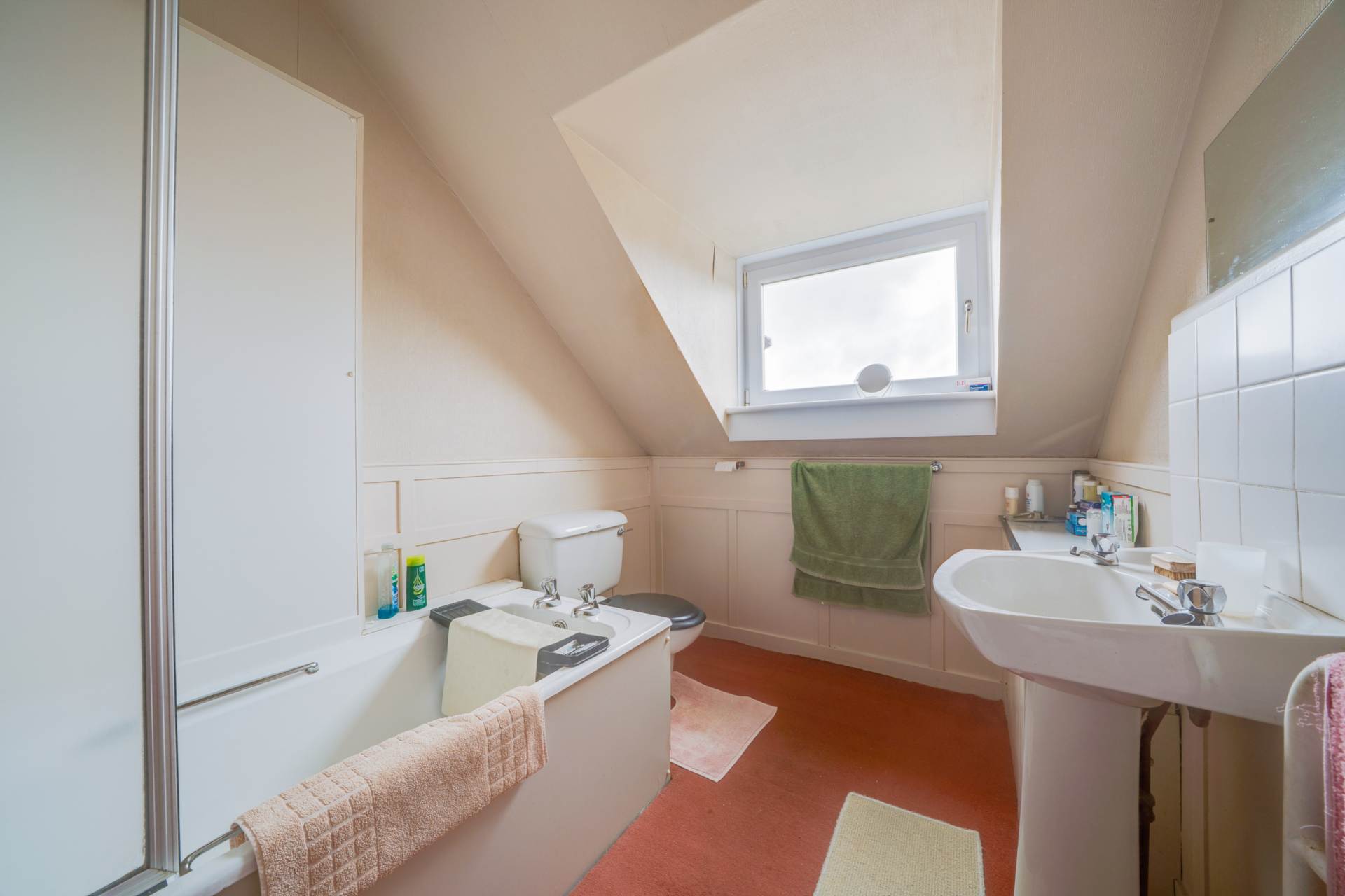 Lochwinnoch Road, Kilmacolm, Image 16