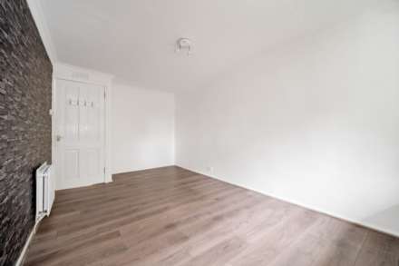 Fulton Crescent, Johnstone, Image 7