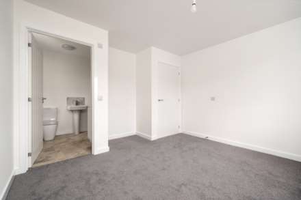 Caplethill Road, Paisley, Image 17