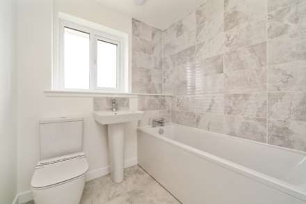 Caplethill Road, Paisley, Image 21
