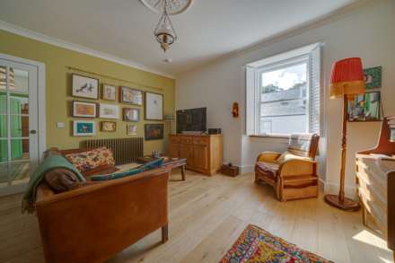 Gateside Place, Kilbarchan, Image 2