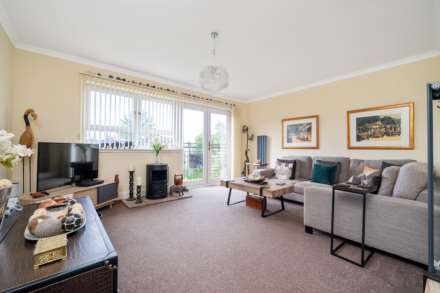 Whitelea Court, Kilmacolm, Image 3