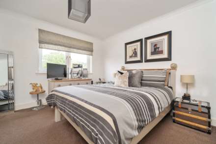 Whitelea Court, Kilmacolm, Image 8