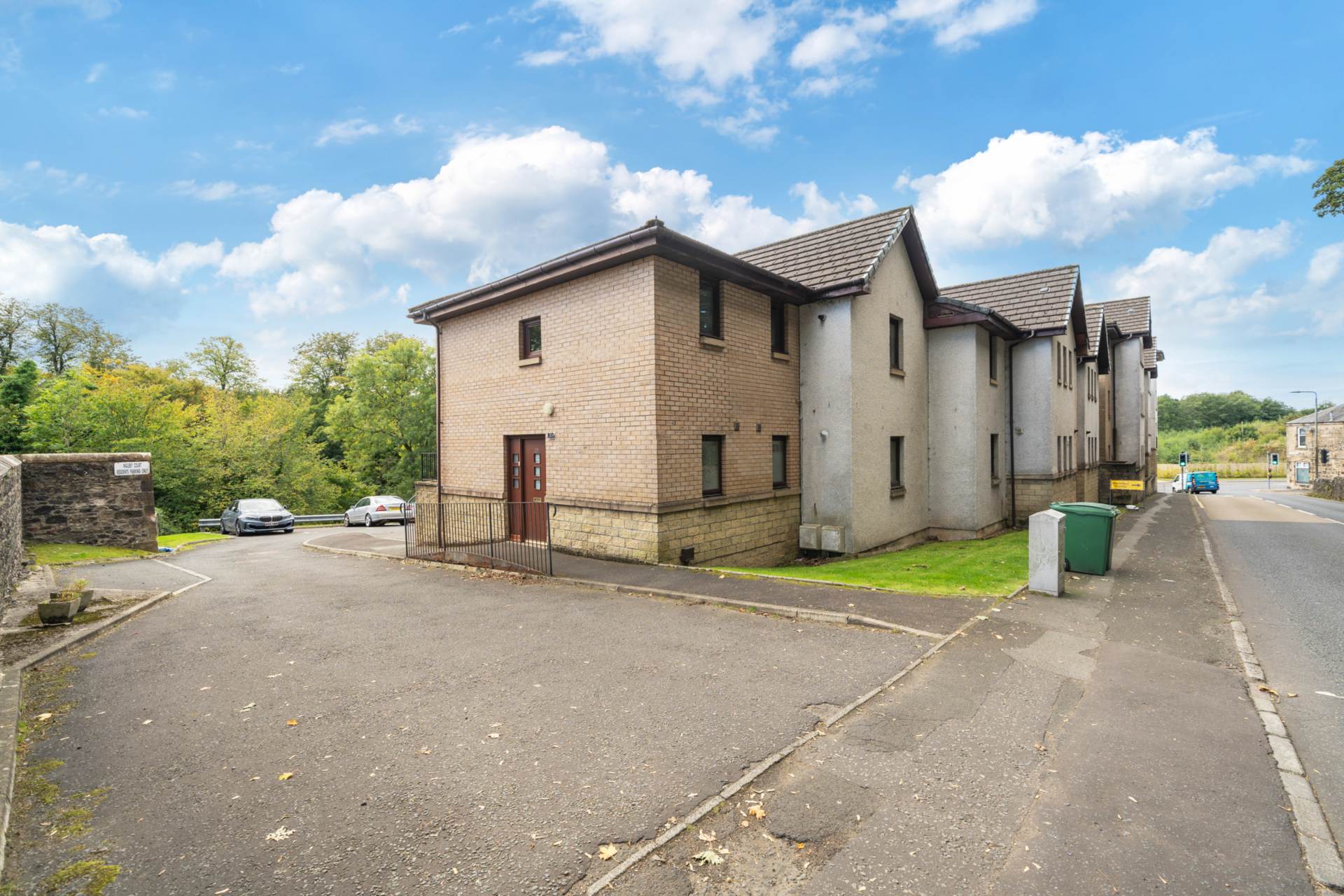 Ingleby Court, Bridge Of Weir, Image 1