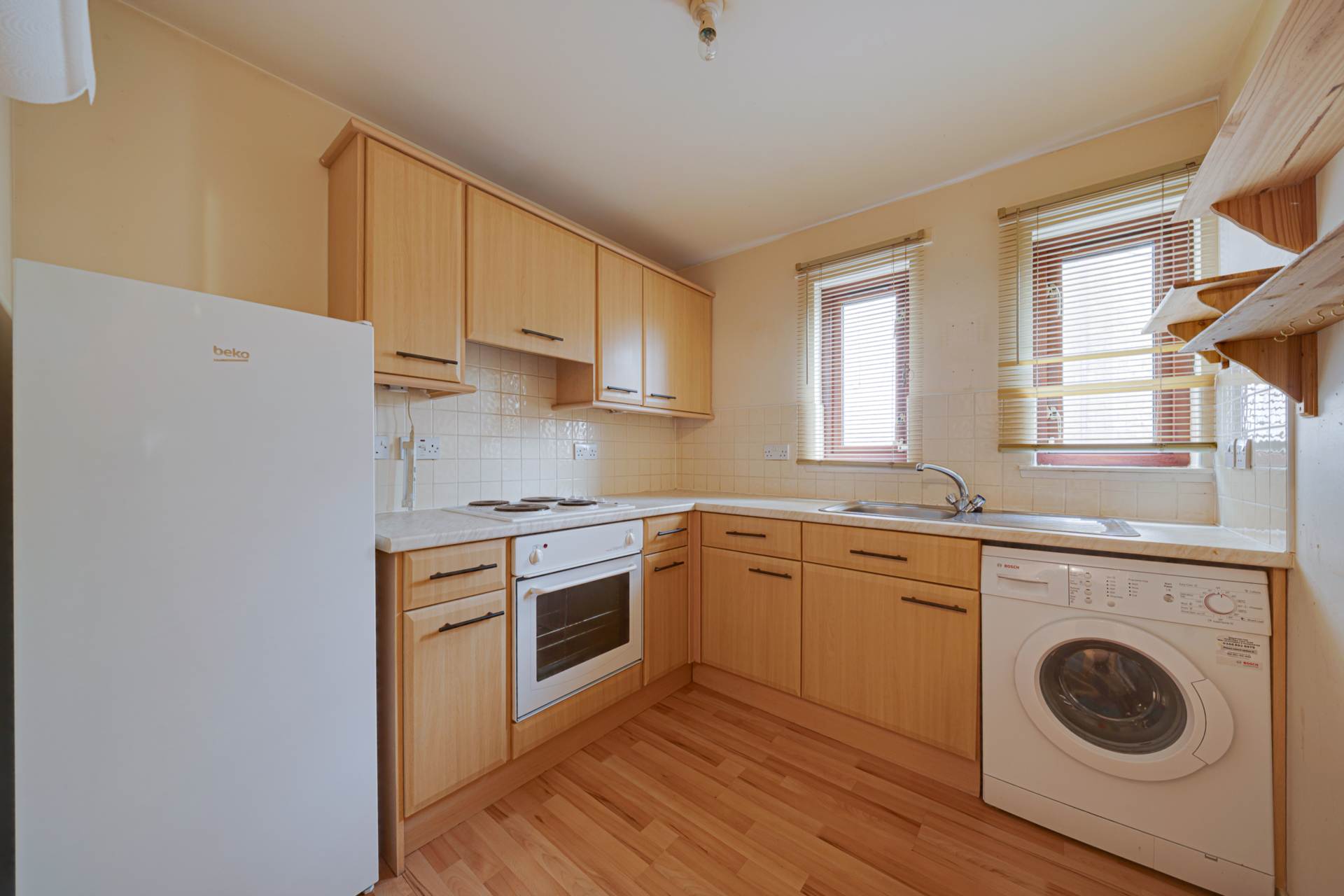 Ingleby Court, Bridge Of Weir, Image 4