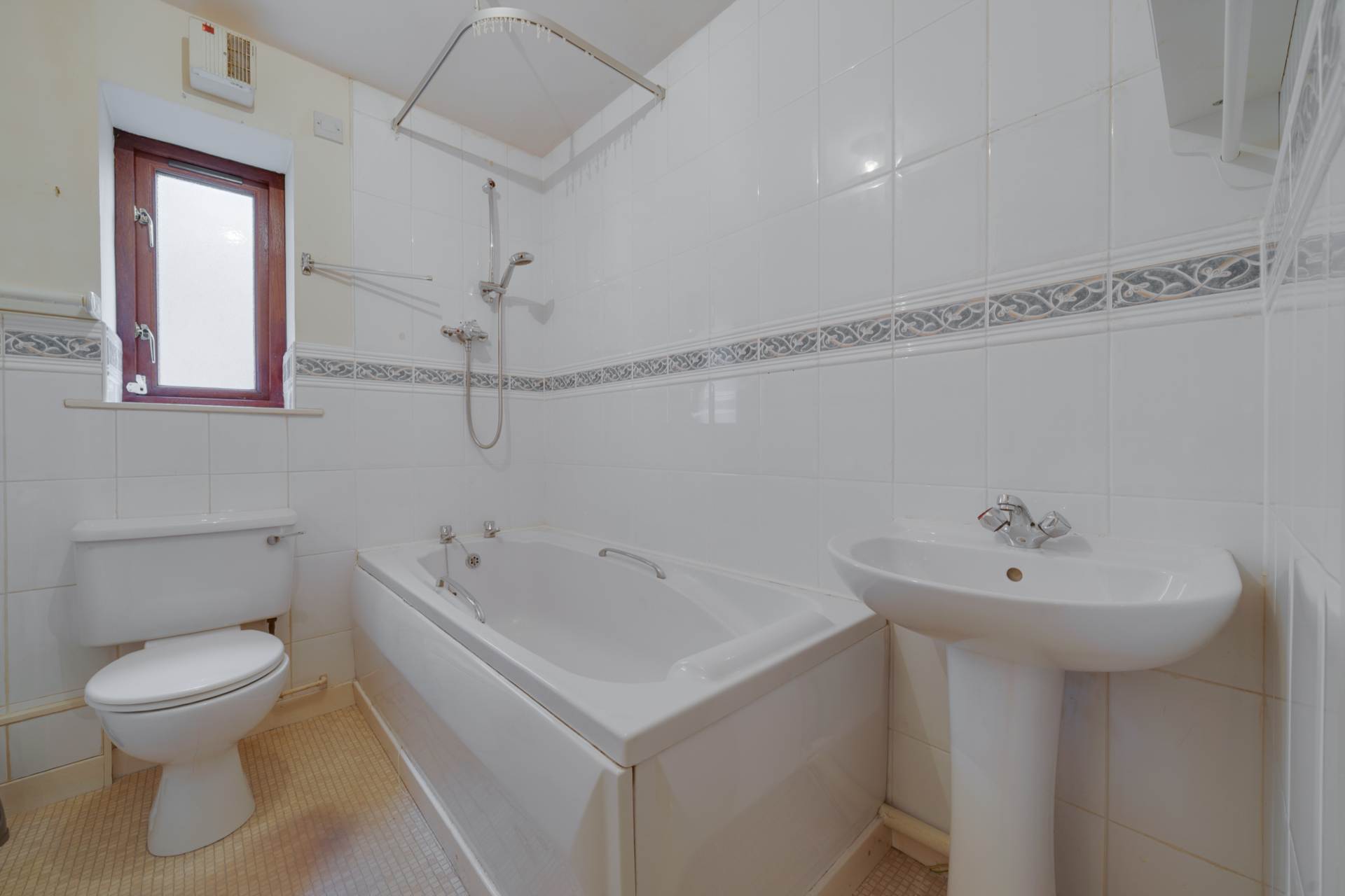 Ingleby Court, Bridge Of Weir, Image 7