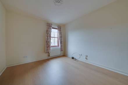 Ingleby Court, Bridge Of Weir, Image 5