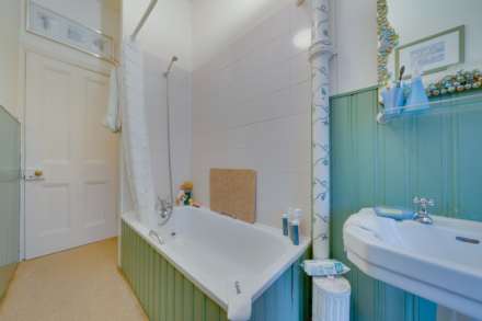 Rosebank Terrace, Kilmacolm, Image 12