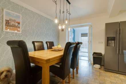 Lochhead Avenue, Lochwinnoch, Image 7
