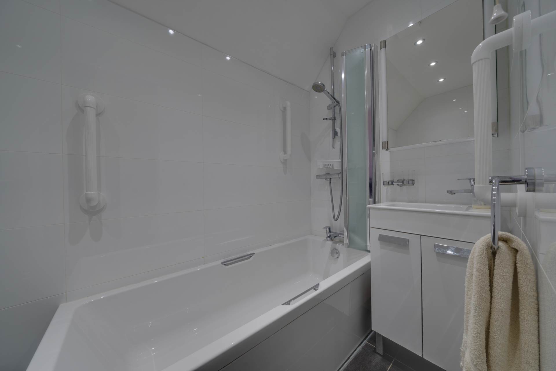 Pacemuir Lane, Kilmacolm, Image 10