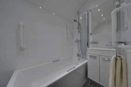 Pacemuir Lane, Kilmacolm, Image 10