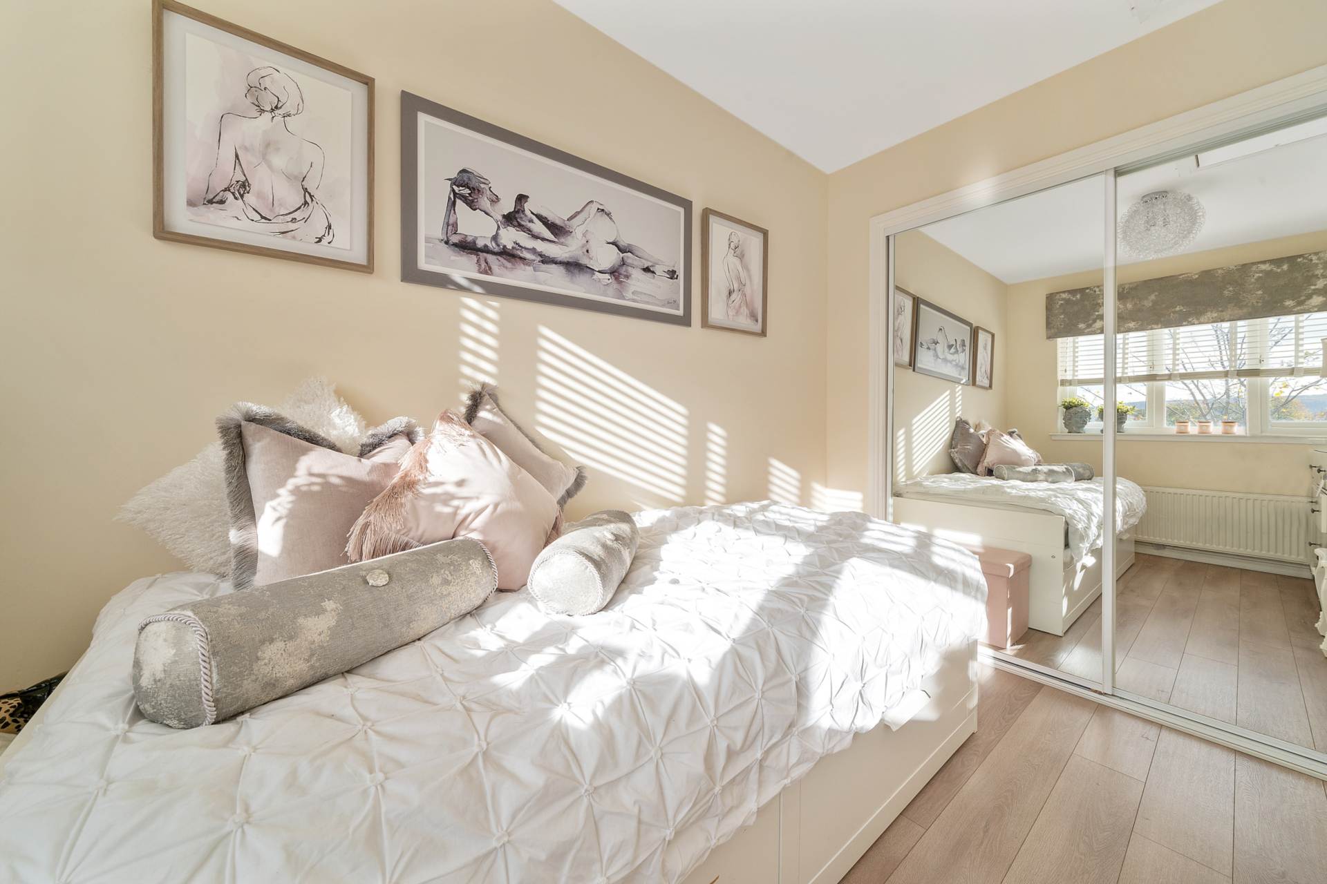 Strathcarron Green, Paisley, Image 11