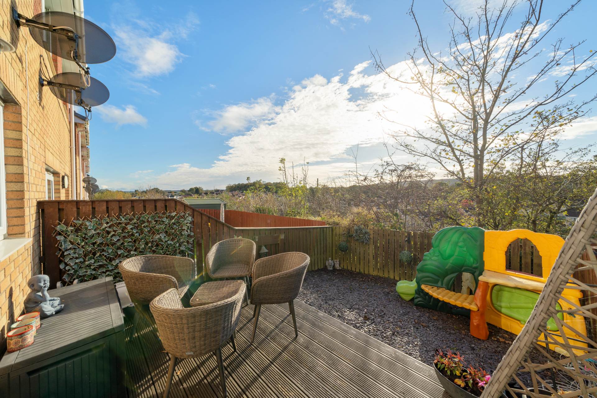 Strathcarron Green, Paisley, Image 15