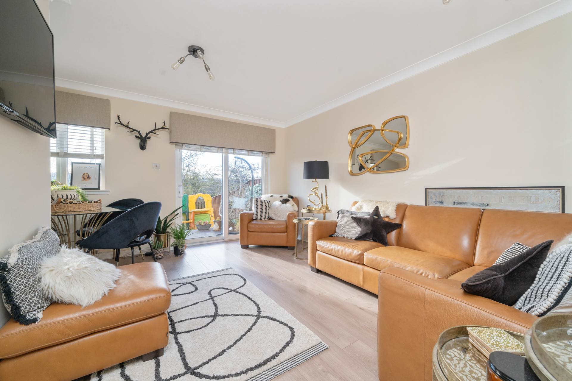 Strathcarron Green, Paisley, Image 2