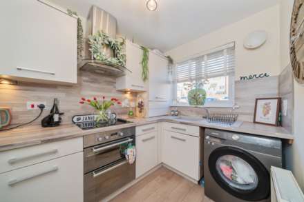 Strathcarron Green, Paisley, Image 5