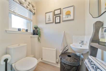 Strathcarron Green, Paisley, Image 7