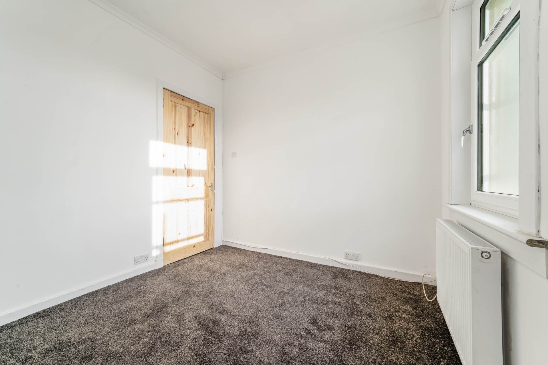 Fulwood Avenue, Linwood, Image 12