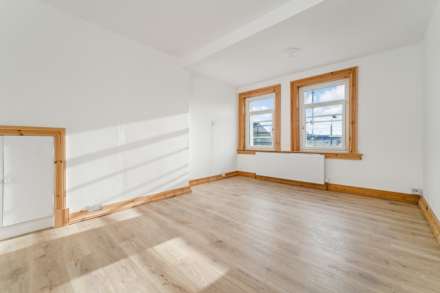 Fulwood Avenue, Linwood, Image 1