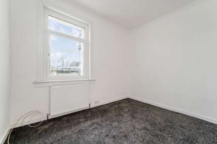 Fulwood Avenue, Linwood, Image 11