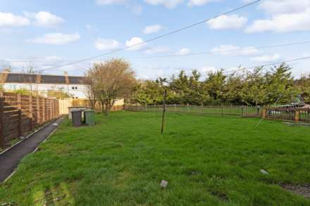 Fulwood Avenue, Linwood, Image 16