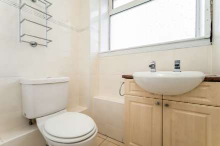Mossvale Walk, Glasgow, Image 14