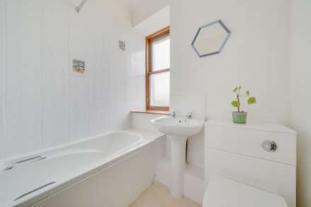 High Street, Lochwinnoch, Image 12