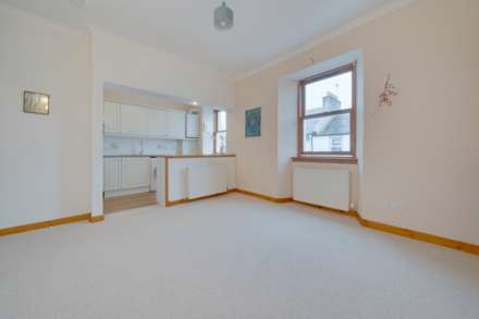 High Street, Lochwinnoch, Image 4