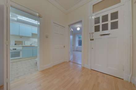 Glenburn Place, Kilmacolm, Image 6