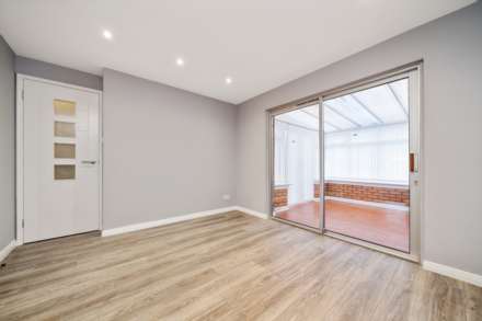 Springfield Park, Johnstone, Image 4