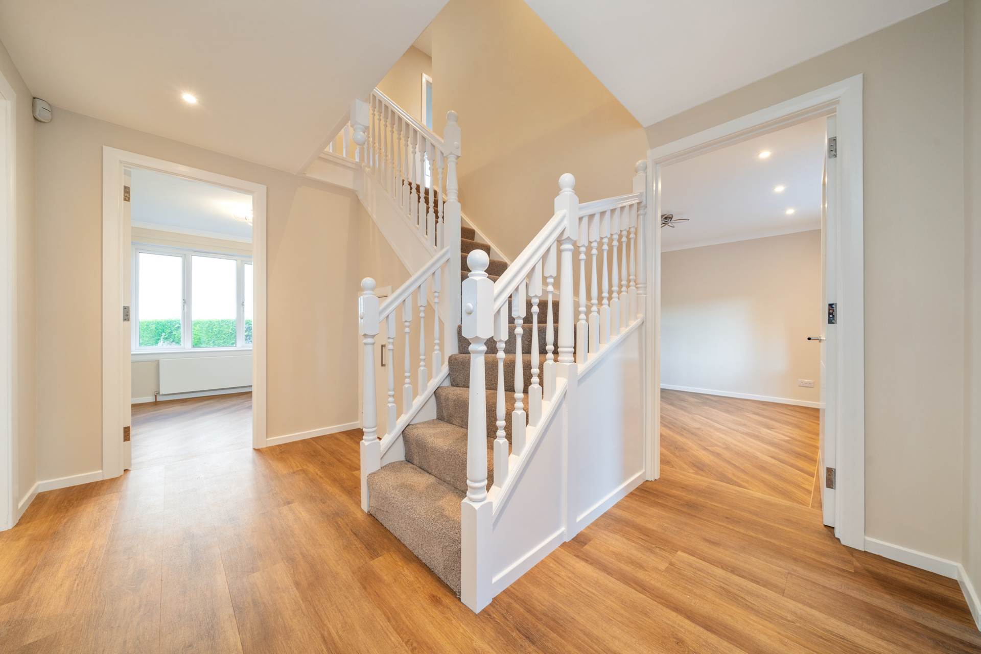 Thorndene, Elderslie, Image 12