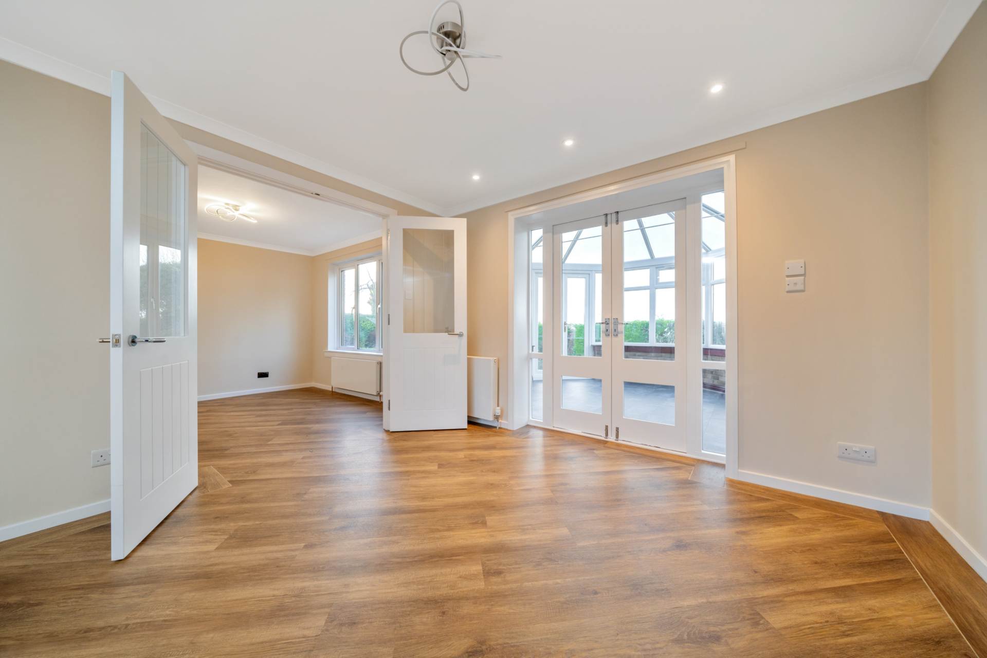 Thorndene, Elderslie, Image 4