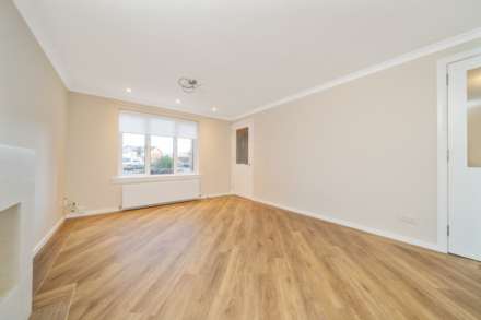 Thorndene, Elderslie, Image 2