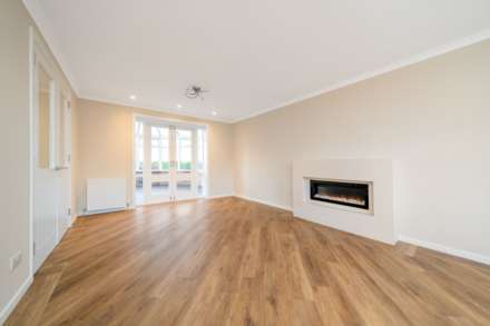 Thorndene, Elderslie, Image 3