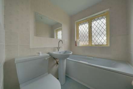 Victoria Gardens, Kilmacolm, Image 15