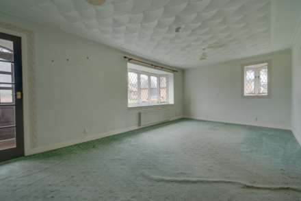 Victoria Gardens, Kilmacolm, Image 4