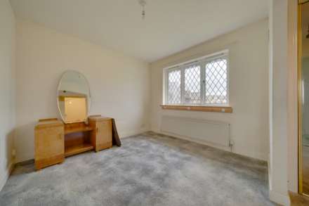 Victoria Gardens, Kilmacolm, Image 9