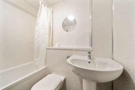 Denholm Way, Beith, Image 11