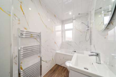 Fulwood Avenue, Linwood, Image 11