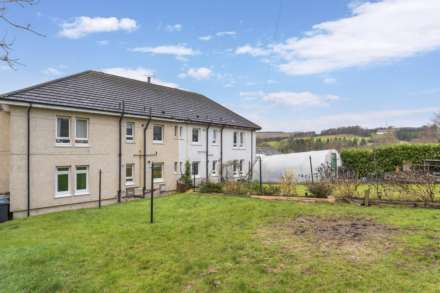 Calderpark Street, Lochwinnoch, Image 17