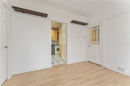 Calderpark Street, Lochwinnoch, Image 5