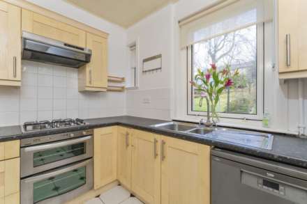 Calderpark Street, Lochwinnoch, Image 6