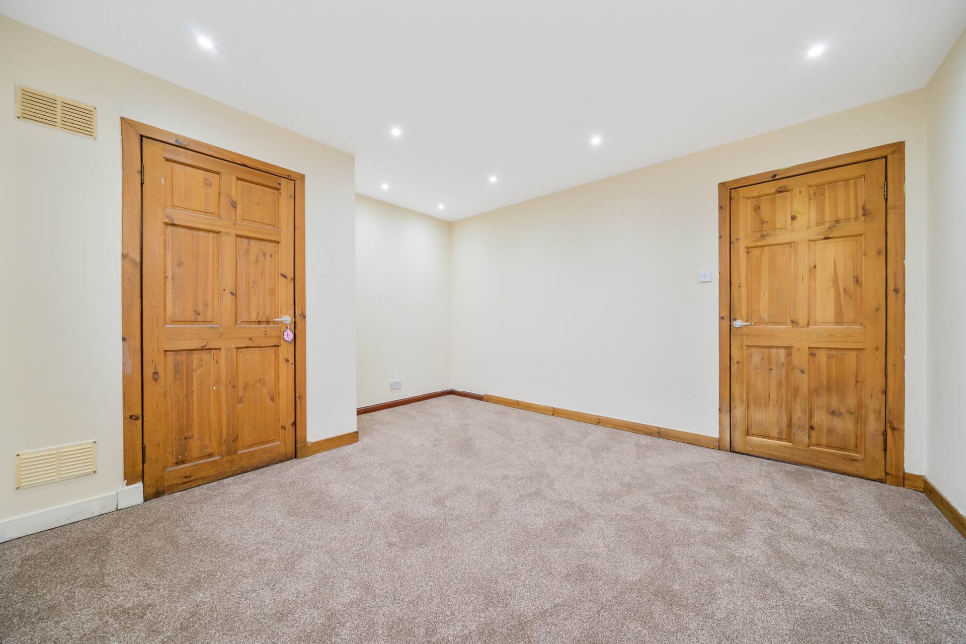 Craigbet Road, Quarriers Village, Image 9