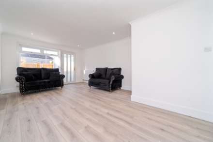 Spey Place, Johnstone, Image 2