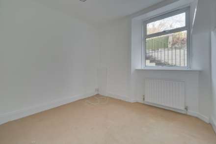 Easwald Bank, Kilbarchan, Image 7