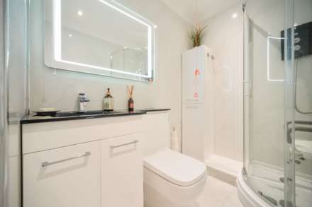 Elphinstone Court, Kilmacolm, Image 10