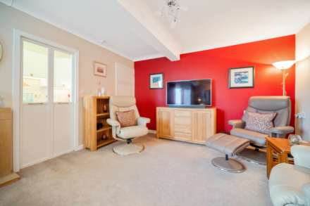 Elphinstone Court, Kilmacolm, Image 2