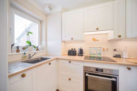 Elphinstone Court, Kilmacolm, Image 6